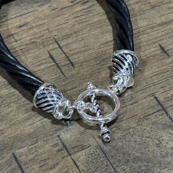 CK18. CALVIN KLEIN Faux Leather Rope Bracelet 7” with Toggle NEW - Picture 2 of 3